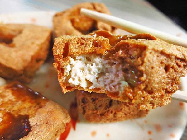 【蘆洲美食】脆皮臭豆腐-外皮炸的比餅乾還乾的臭豆腐 【蘆洲美食】脆皮臭豆腐-外皮炸的比餅乾還乾的臭豆腐