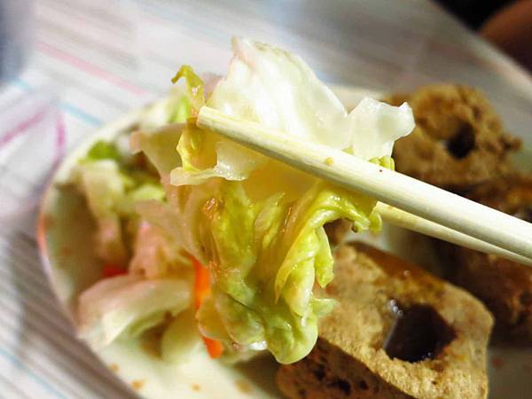 【蘆洲美食】脆皮臭豆腐-外皮炸的比餅乾還乾的臭豆腐
