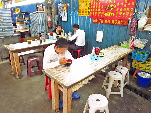 【新莊美食】中美市場麵攤-超大份量的麵店