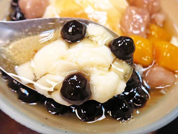 【台北豆花店】杉味豆花-古早味帶有焦香的豆花