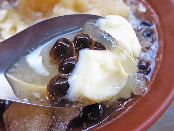 【蘆洲美食】本家豆花-帶有黃豆香的豆花