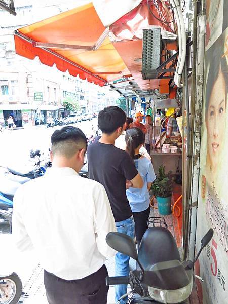 【台北美食】麵線傳奇-民權西路捷運站排隊美食