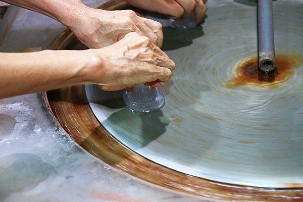 【台北旅遊】新北市觀光工廠歡樂夏日遊"好友揪一夏"4人同行1人免費-大黑松小倆口牛軋糖創意博物館&琉傳天下藝術館