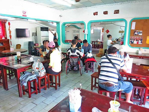 【花蓮美食】佳興冰果店-份量驚人超大碗什錦麵 【花蓮美食】佳興冰果店-份量驚人超大碗什錦麵