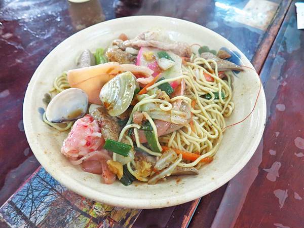 【花蓮美食】佳興冰果店-份量驚人超大碗什錦麵
