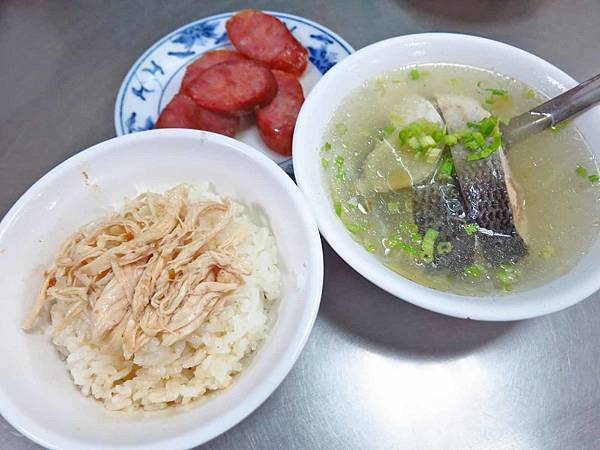 【台北美食】梁記嘉義雞肉飯-可怕的排隊人氣店家