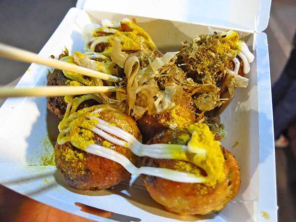 【蘆洲美食】ㄚ嬤の章魚燒-蘆洲夜市的人氣小吃 【蘆洲美食】ㄚ嬤の章魚燒-蘆洲夜市的人氣小吃