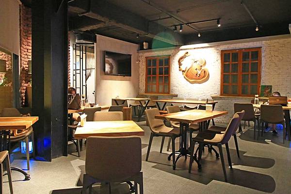 【板橋餐廳】Chatting愜庭洋廚-都市裡的戶外景觀餐廳 【板橋餐廳】Chatting愜庭洋廚-都市裡的戶外景觀餐廳