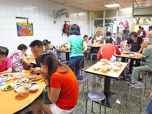 【台北美食】賣麵炎仔金泉小吃店-排隊人潮嚇死人的小吃店 【台北美食】賣麵炎仔金泉小吃店-排隊人潮嚇死人的小吃店