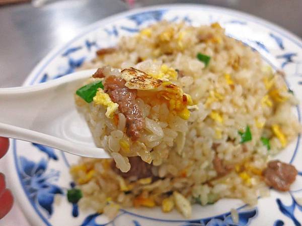 【蘆洲美食】炒飯班-香噴噴的大份量炒飯