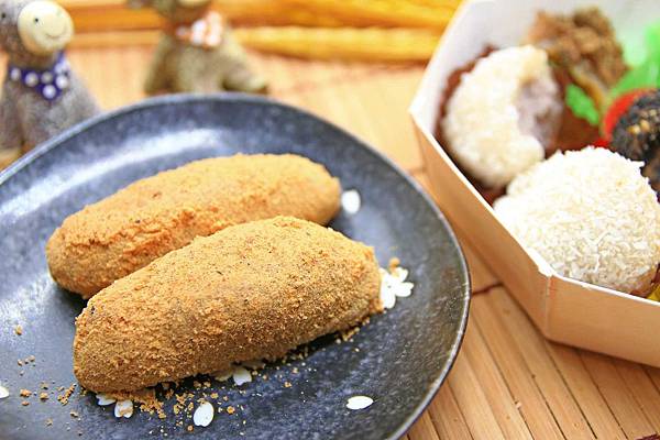 南投草屯旅遊必備伴手禮，久味麻糬草屯大姐手工麻糬-手工現做的美味