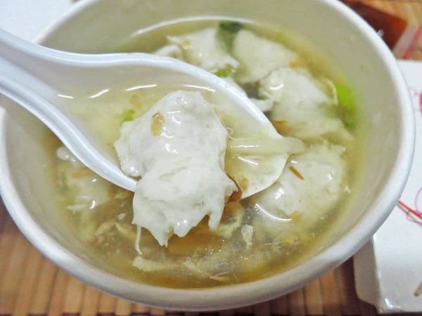 【新莊美食】府城碗粿-碗粿25元、筒仔米糕25元