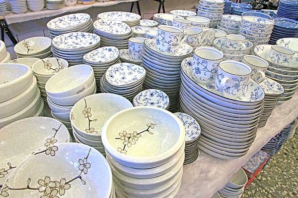 彰化僑俐瓷器-超過上萬種瓷具、茶具、盤子、碗筷、杯子及日本進口高級品餐具全部銅板價起