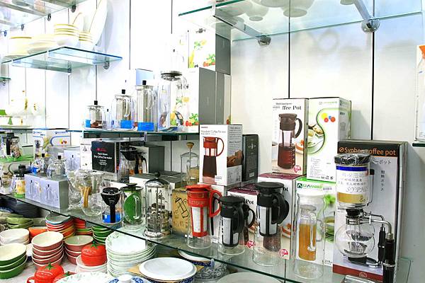 彰化僑俐瓷器-超過上萬種瓷具、茶具、盤子、碗筷、杯子及日本進口高級品餐具全部銅板價起