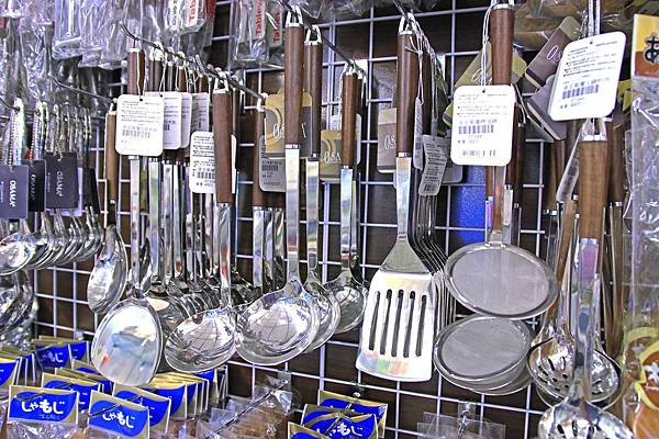 彰化僑俐瓷器-超過上萬種瓷具、茶具、盤子、碗筷、杯子及日本進口高級品餐具全部銅板價起