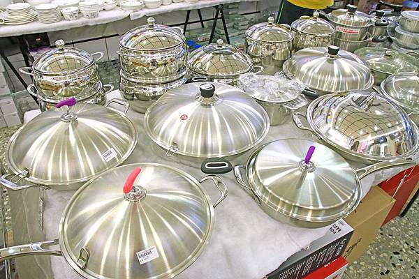 彰化僑俐瓷器-超過上萬種瓷具、茶具、盤子、碗筷、杯子及日本進口高級品餐具全部銅板價起