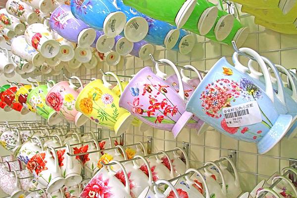 彰化僑俐瓷器-超過上萬種瓷具、茶具、盤子、碗筷、杯子及日本進口高級品餐具全部銅板價起