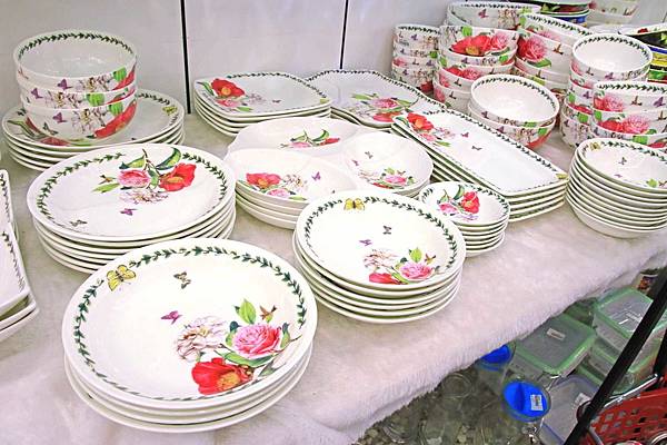 彰化僑俐瓷器-超過上萬種瓷具、茶具、盤子、碗筷、杯子及日本進口高級品餐具全部銅板價起