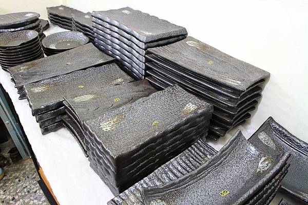 彰化僑俐瓷器-超過上萬種瓷具、茶具、盤子、碗筷、杯子及日本進口高級品餐具全部銅板價起