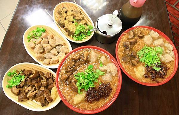 【中和】悍醬XO醬麵線-自行研發的獨特XO醬大腸麵線