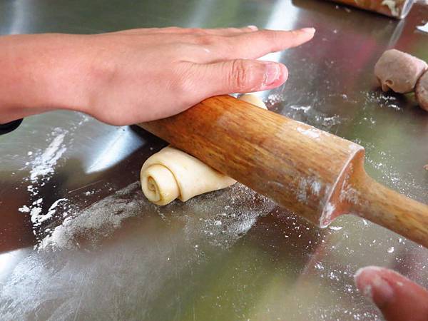 【台中旅遊】阿聰師芋頭文化館-芋頭酥DIY觀光工廠