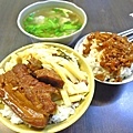 【桃園】滷肉方控肉飯-充滿膠質黏稠的魯肉飯