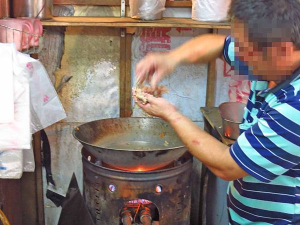 【蘆洲】蘇記鐤邊趖八寶冬粉豬油飯-料多到爆炸的鐤邊挫