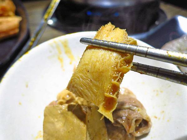 【板橋】有乾人鴛鴦麻辣火鍋-巷弄隱藏版的食材大份量麻辣火鍋