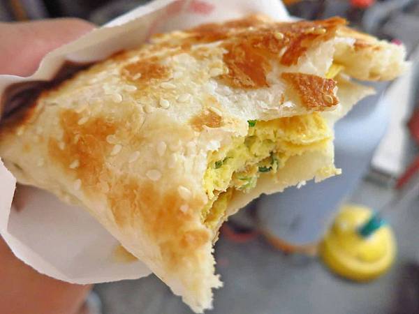 【蘆洲】弘記豆漿店-每天現桿現烤的燒餅