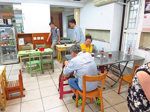 【高雄美食】愛嬌姨臭豆腐-賣不到四小時就賣光光的名店