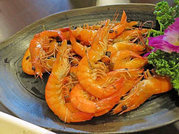 【三峽美食】台灣磚窯雞-香噴噴雞油飯免費吃到飽