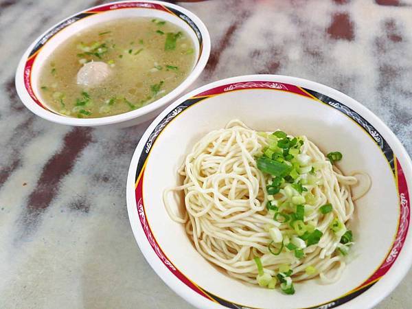 【萬華美食】財哥福州麵-在地人也推薦的30年老店 【萬華美食】財哥福州麵-在地人也推薦的30年老店