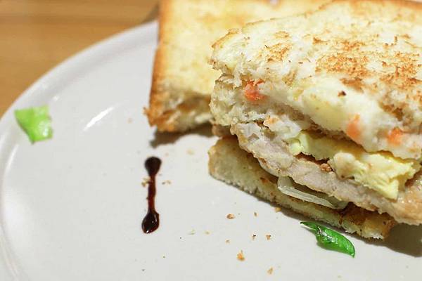 【三重美食】天使號碳烤土司-晚上限定美味的肉蛋吐司