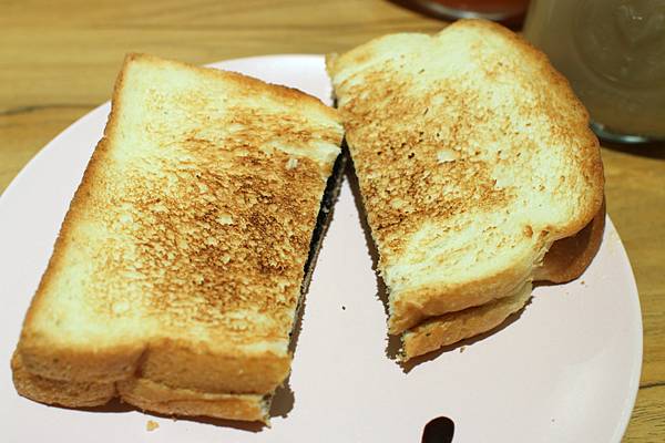【三重美食】天使號碳烤土司-晚上限定美味的肉蛋吐司