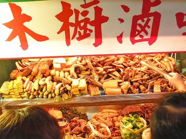 【高雄美食】大木櫥滷味-便宜又美味的排隊美食