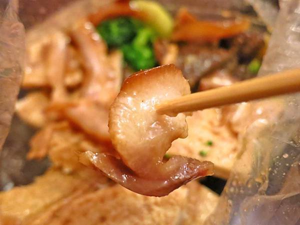 【高雄美食】大木櫥滷味-便宜又美味的排隊美食