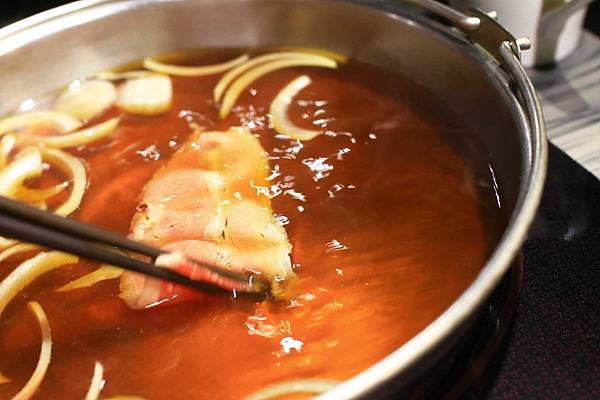 【台北餐廳】本燔野菜農場-近百樣食材359元壽喜燒吃到飽