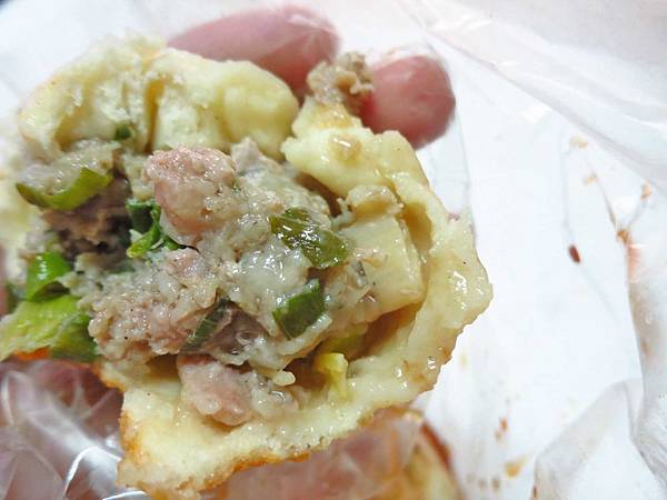 【新莊美食】包青天-爆漿水煎包 【新莊美食】包青天-爆漿水煎包