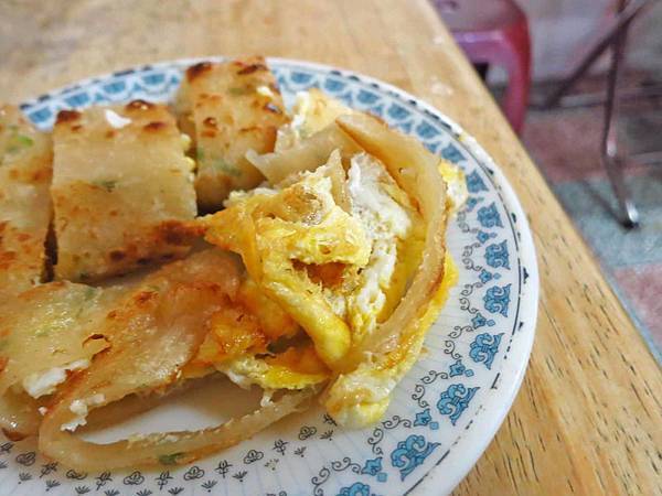 【板橋美食】豆莊豆漿店-超人氣早餐手工雙蛋蛋餅