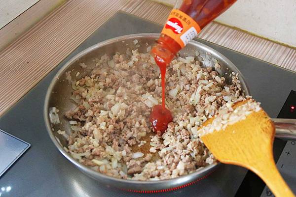 【簡單料理來下廚】五木麻辣寬捲麵-聖誕派對媽咪輕鬆好料理