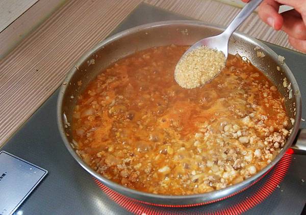 【簡單料理來下廚】五木麻辣寬捲麵-聖誕派對媽咪輕鬆好料理