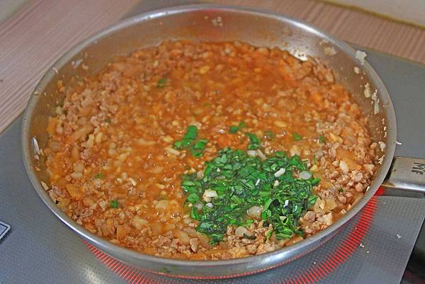 【簡單料理來下廚】五木麻辣寬捲麵-聖誕派對媽咪輕鬆好料理