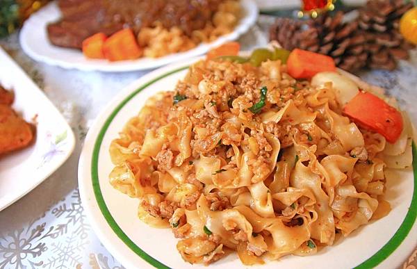 【簡單料理來下廚】五木麻辣寬捲麵-聖誕派對媽咪輕鬆好料理