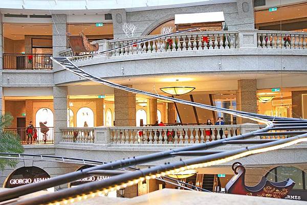 【台北旅遊】2016 BELLAVITA貴婦百貨聖誕節活動-冰天雪地的耶誕城