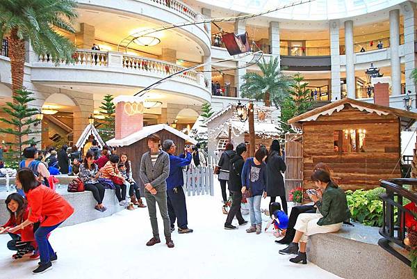 【台北旅遊】2016 BELLAVITA貴婦百貨聖誕節活動-冰天雪地的耶誕城