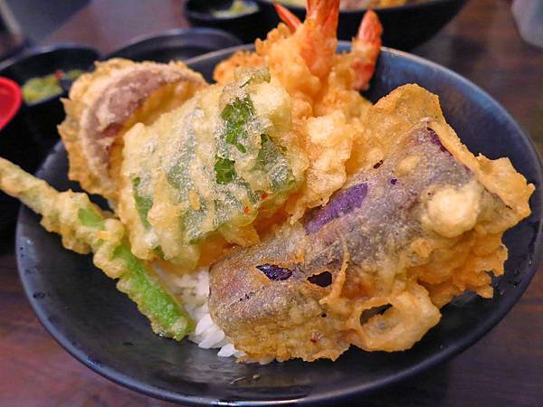 【台北美食】彦亭平價日式料理-便宜又大碗的日式丼飯 【台北美食】彦亭平價日式料理-便宜又大碗的日式丼飯