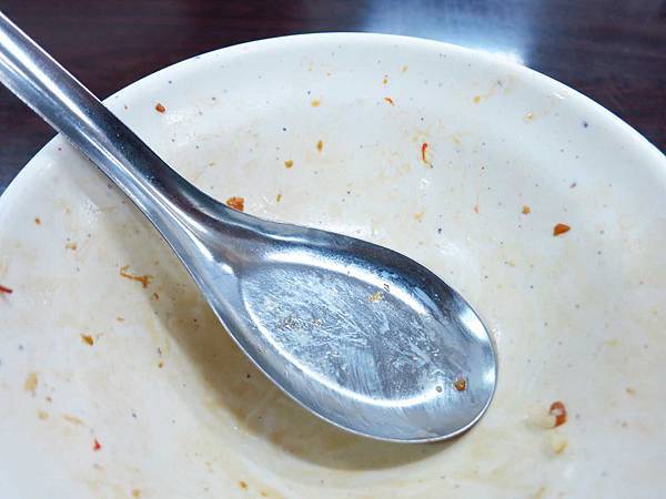 【台北美食】西門町楊記排骨酥麵-不輸給名店的排骨酥麵 