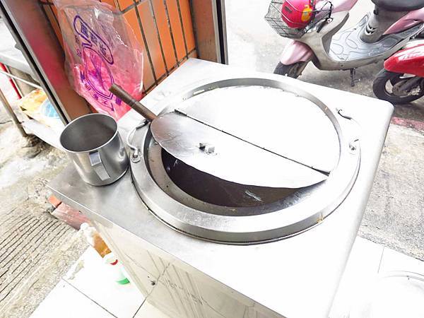 【桃園美食】巧口快餐店-要排半小時以上才能吃到的便當店