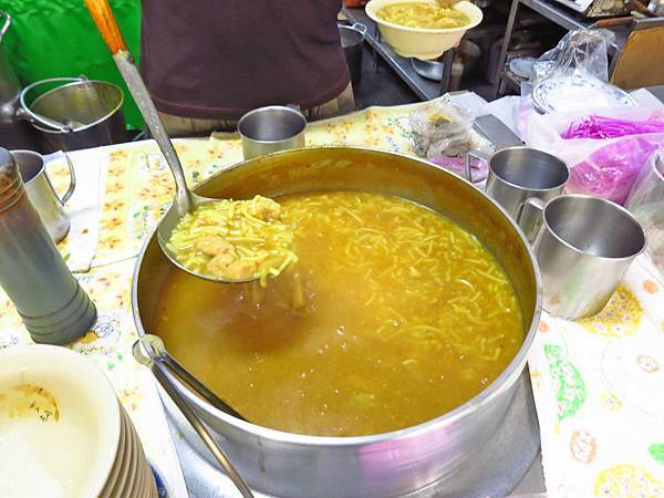 【高雄美食】咖哩鮪魚羹-獨特美味的咖哩鮪魚羹 【高雄美食】咖哩鮪魚羹-獨特美味的咖哩鮪魚羹