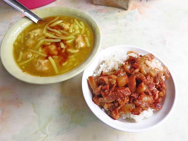 【高雄美食】咖哩鮪魚羹-獨特美味的咖哩鮪魚羹 【高雄美食】咖哩鮪魚羹-獨特美味的咖哩鮪魚羹